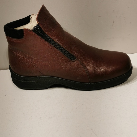 Saute Mouton Women's Zip Leather Ankle Boots - Picture 4 of 9